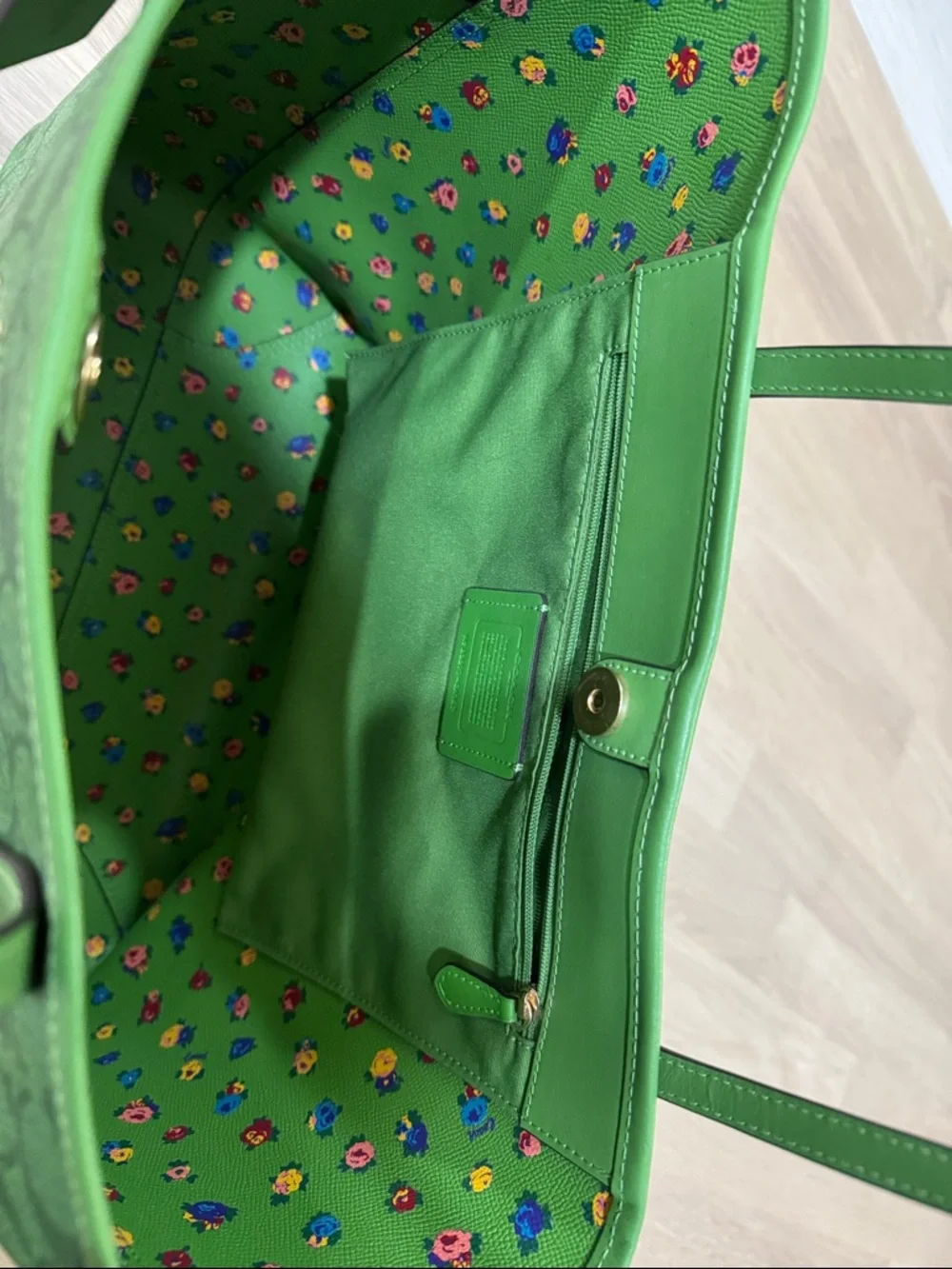 Coach Green Signature Tote with Floral Accent Wristlet - Picture 6 of 9